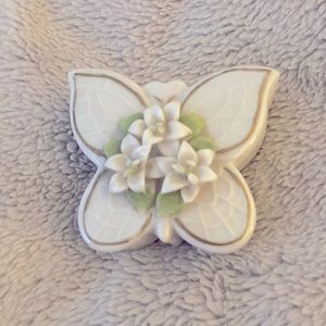 Cream butterfly porcelain jewelry box with gold trim